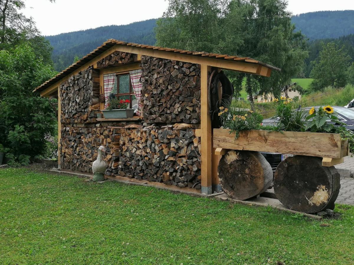 Haus Holunder Weissbriach Leilighet Eksteriør bilde